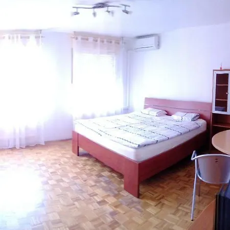 In The City Center Apartment
